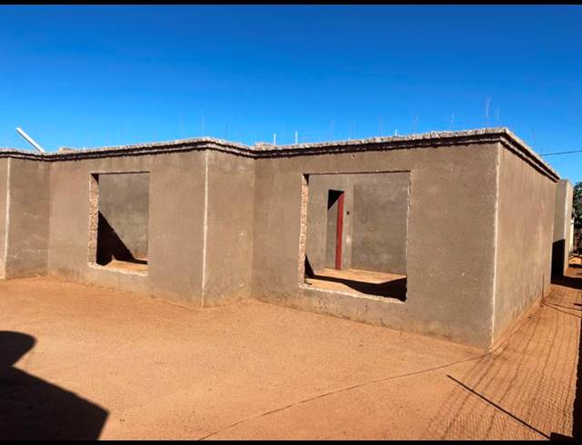 5 BEDROOM HOUSE FOR SALE IN MADIBA